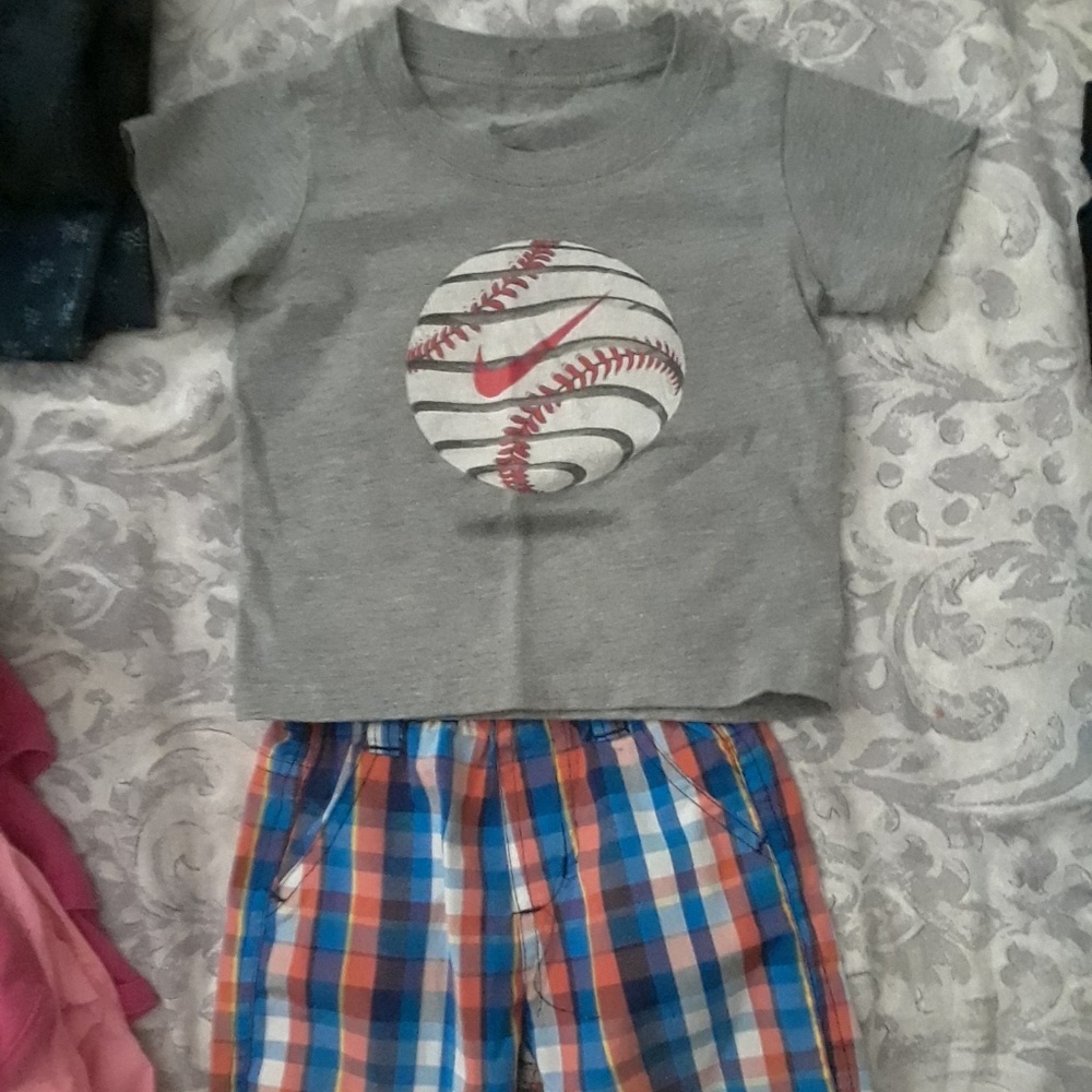 BOYS 18 Month Set. Shirt & Shorts EUC!!